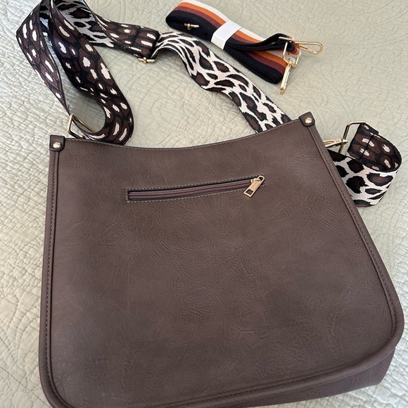 Vegan Leather Crossbody Bags w/ Guitar Strap Zipped Pockets Handbag Shoulder Bag - Picture 3 of 7